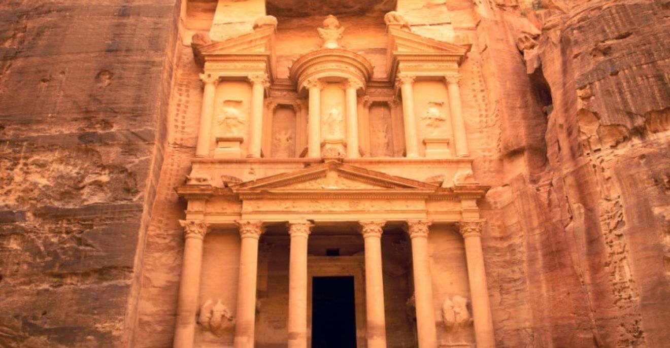 Petra Weather in July