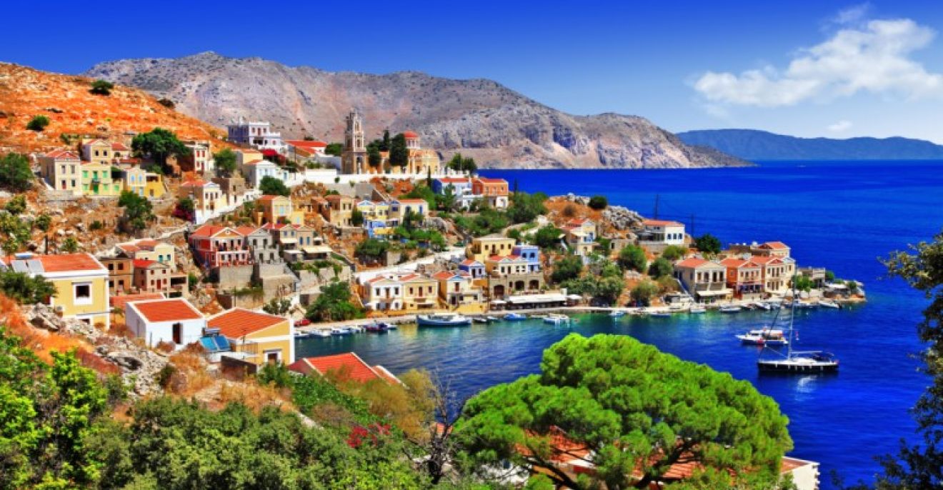 The Cheapest Month to Go to Greece: A Comprehensive Guide