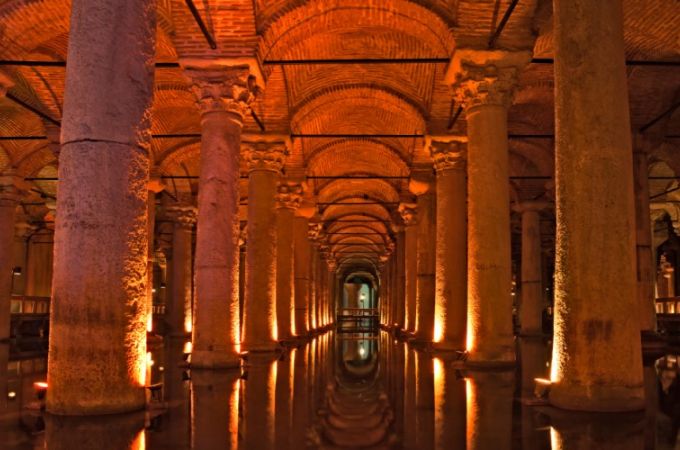 Exploring the Mystical Depths of the Underground Basilica Cistern: Istanbul’s Hidden Marvel