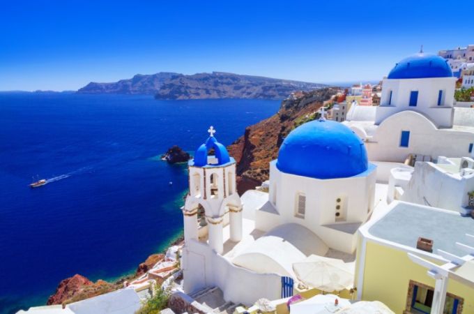 Family-Friendly Destinations in Greece