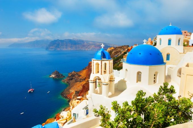 Greece Island Hopping Packages: Explore the Best of the Greek Isles