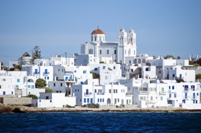 Greece Travel Guide: Discover the Wonders of the Hellenic Republic