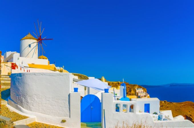 Is Greece Expensive to Visit? A Comprehensive Guide