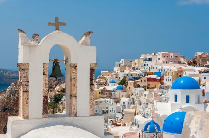 Family-Friendly Destinations in Greece