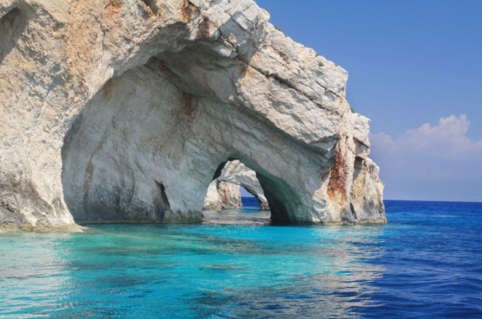 The Best Time to Visit Greece: A Comprehensive Guide