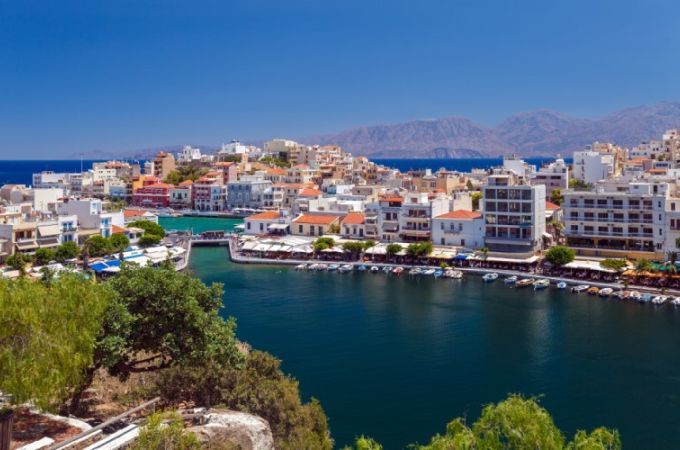 Top 10 Must-See Places in Greece