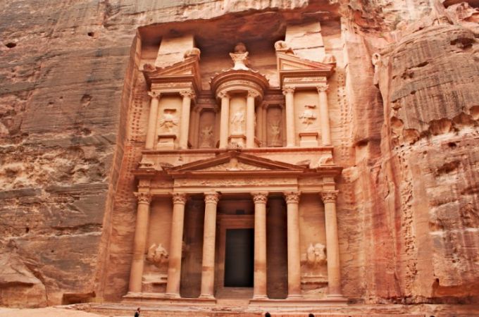 Travel to Petra: The Rose Red City-Jordan