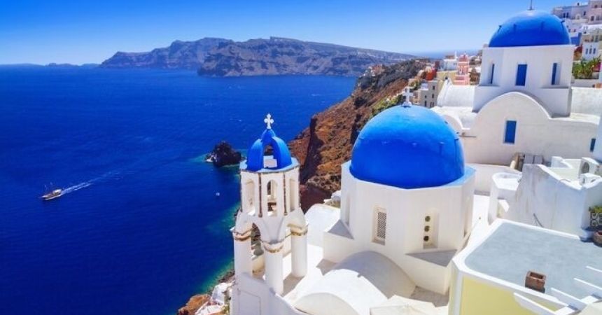 Greece Weather in August: Guide for Your Summer Escape