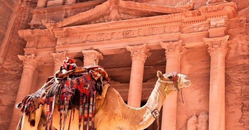 Petra Weather in May