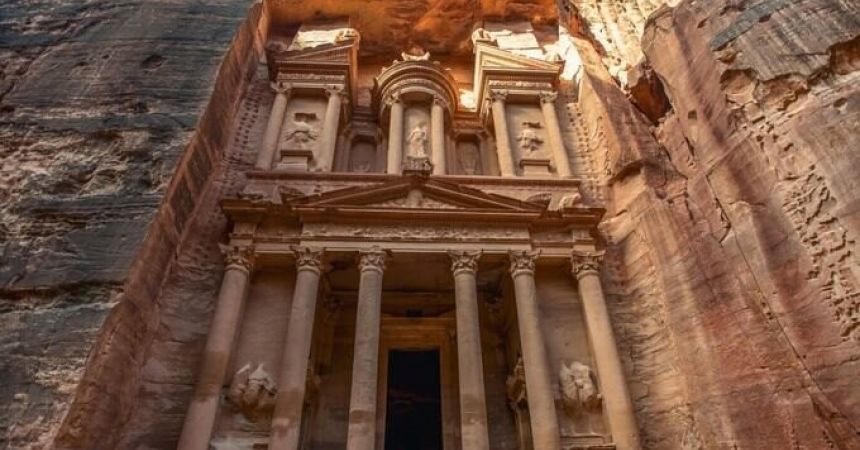 Petra Weather in December