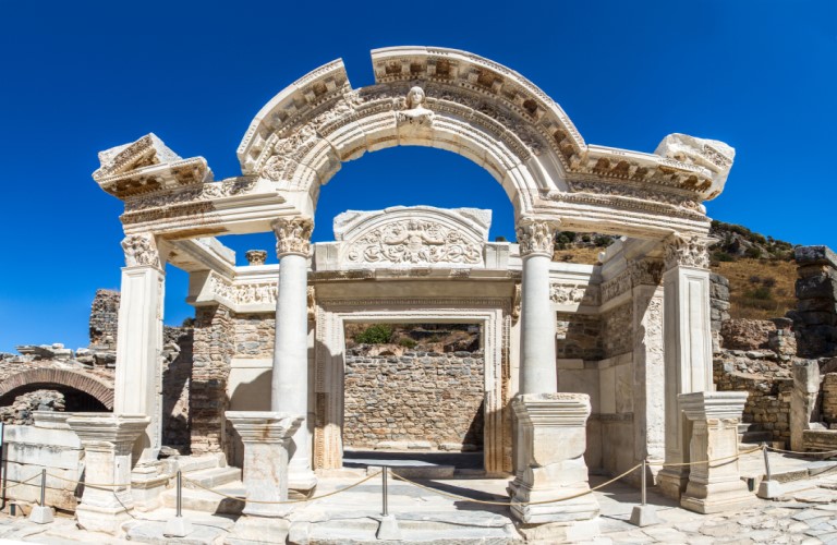 Aphrodisias: Ancient ruins and stunning sculptures.