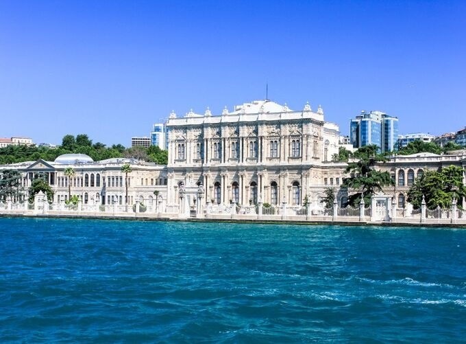 Dolmabahçe Palace: A breathtaking blend of Ottoman and European design