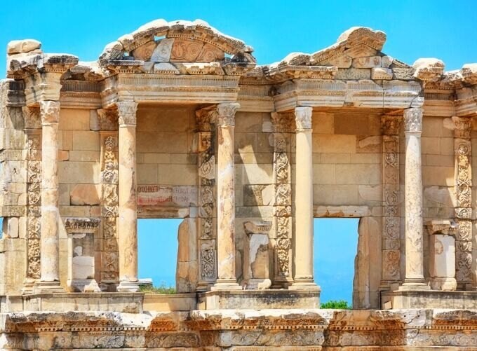 Ephesus ruins: An archaeological treasure of ancient Greek and Roman architecture