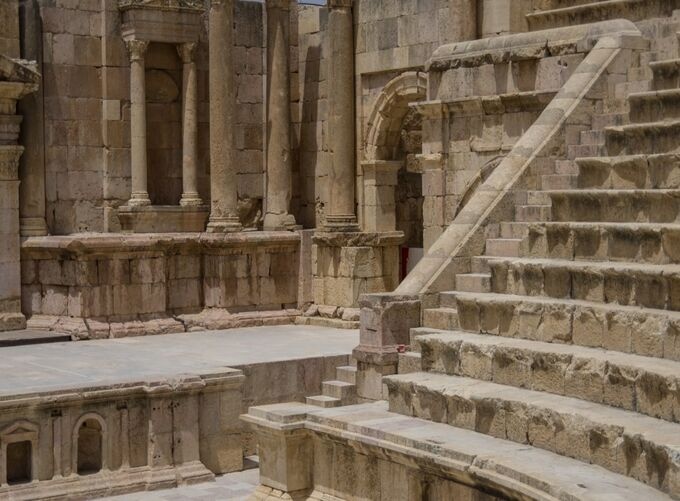 Roman Oval Plaza in Jerash framed by ancient colonnades