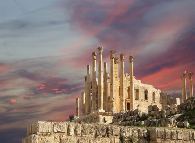 The Arch of Hadrian welcoming visitors to Jerash’s archaeological site